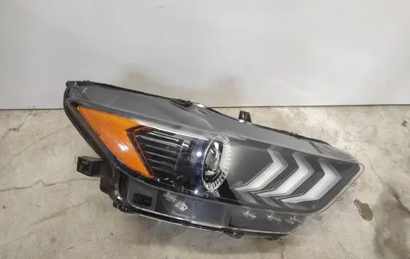 Ford Mustang VI Headlight/headlamp FR3B13005B
