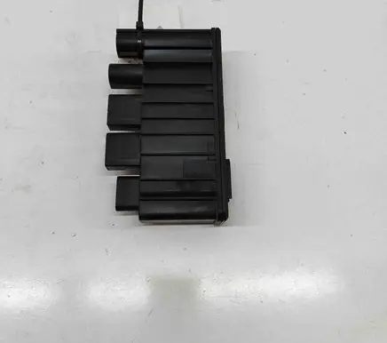 BMW X2 F39 Current control relay 8581253
