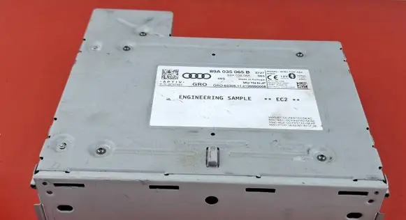 Radio/CD/DVD/GPS head unit