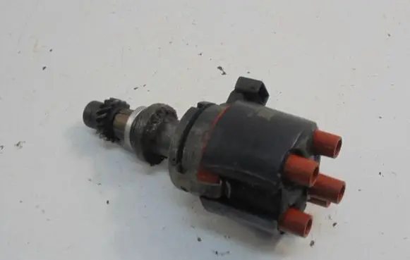 Audi 80 90 B3 Ignition distributor 026905205S