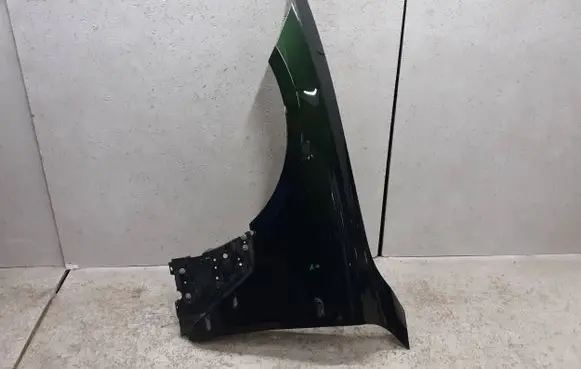 BMW i4 Fender