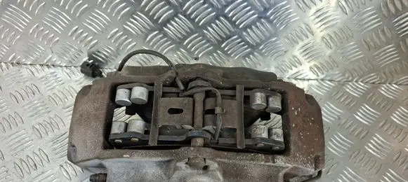 Audi Q7 4L Front brake caliper