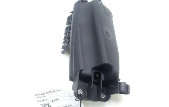Mercedes-Benz CLS C218 X218 other engine part A6510700568