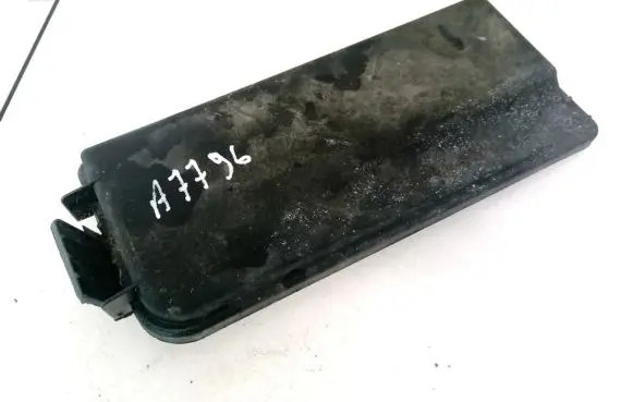 Opel Vectra C Fuse box cover 24438039