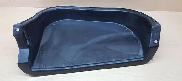 Porsche Macan (95B) Air filter box cover 95B819979