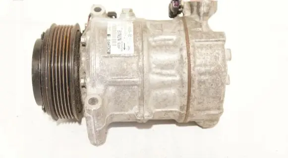 Jaguar E-Pace Air conditioning (A/C) compressor (pump)
