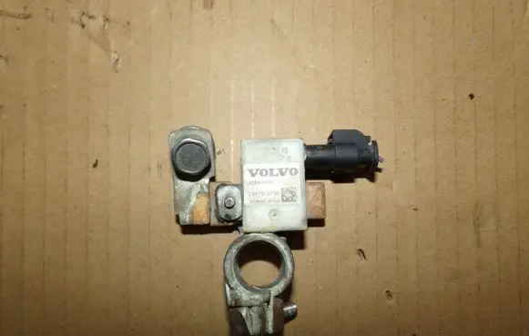 Volvo V40 Positive wiring loom 