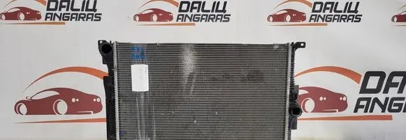BMW 4 F32 F33 Coolant radiator 8652495 15272311