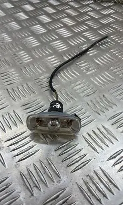 Audi A4 S4 B7 8E 8H Front fender indicator light 8E0949127