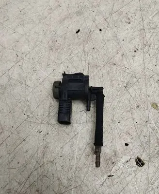 Audi A4 S4 B6 8E 8H Turbo solenoid valve 1J0906283C