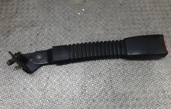 Hyundai Galloper Front seatbelt buckle