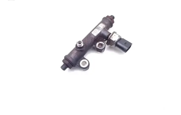 Jaguar XF Fuel main line pipe 4R8Q9C066AE 5WS40128