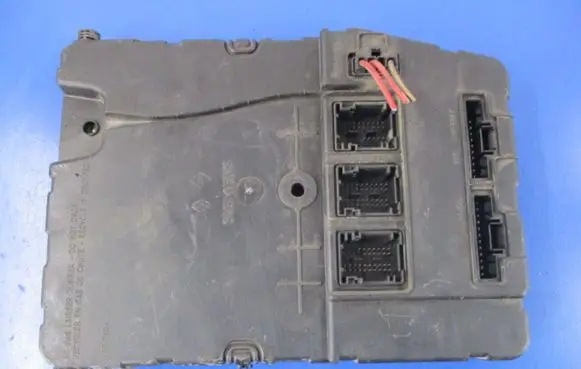 Renault Megane II Fuse box set 8200412549