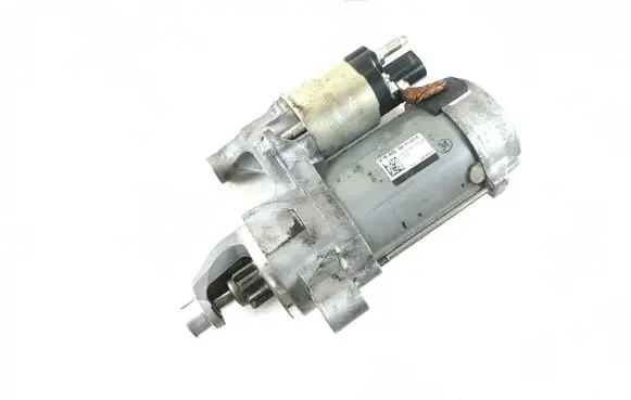 Audi A6 C7 Starter motor 06E911024A