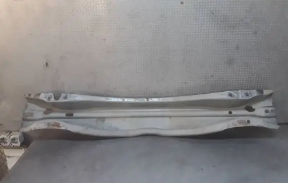 Volvo V70 Rear bumper cross member 