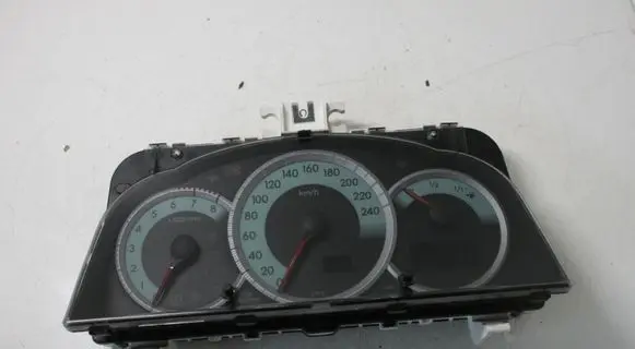 Toyota Corolla Verso E121 Speedometer (instrument cluster) 838000F041A