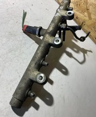 Citroen Xsara Picasso Fuel main line pipe 0445214019 051422