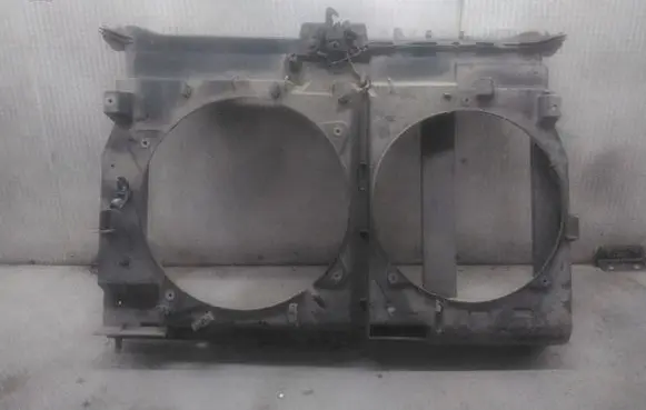 Peugeot 807 Radiator cooling fan shroud 1484092080