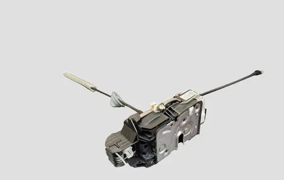 Volvo V40 Cross country Front door lock 31440391 933379110