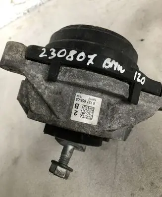BMW 1 F20 F21 Engine mount bracket 678765805