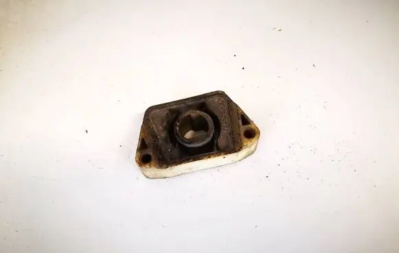 Skoda Roomster (5J) Radiator mount bracket 5j0121637