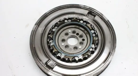 Hyundai Kona II Flywheel 2320007510