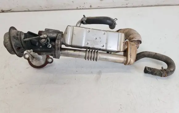 Mazda CX-7 EGR valve cooler R2AX20304 1519A000066