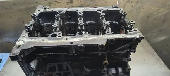 Volkswagen Caddy Engine block 03L021CA