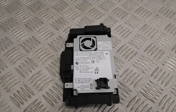 Toyota bZ4X Other devices 861C042080