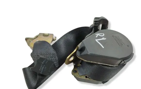 Mercedes-Benz C W202 Rear seatbelt 0564868
