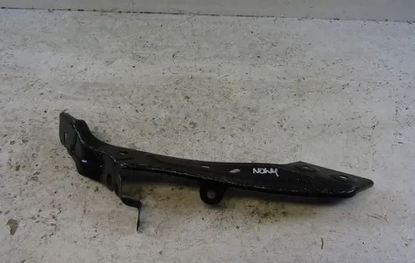 Renault Megane IV Fender mounting bracket 631406423R