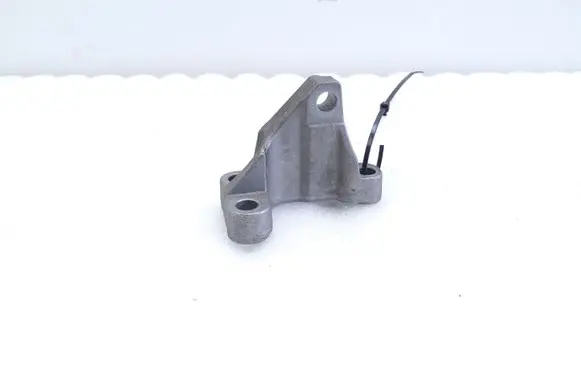 BMW 2 F45 Fuel pump bracket 8511628