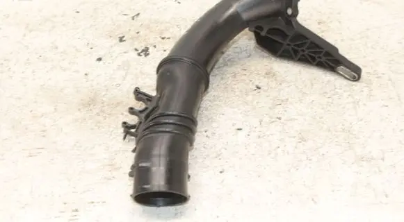Ford C-MAX II Intercooler hose/pipe AV6Q9351BC