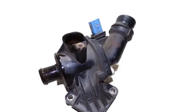Audi A6 S6 C5 4B Thermostat 06B121111C