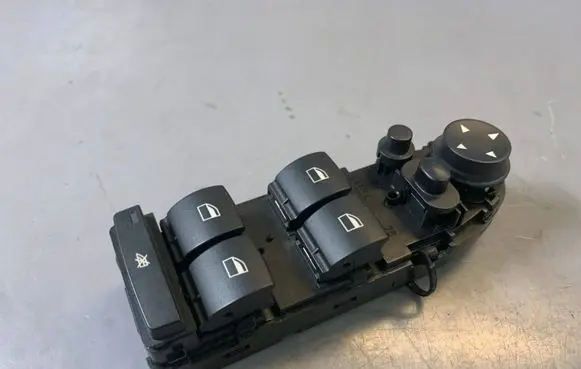 BMW 5 E60 E61 Electric window control switch 9122111 61319122111