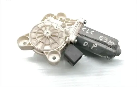 Mercedes-Benz CLC CL203 Front door window regulator motor A2118201742