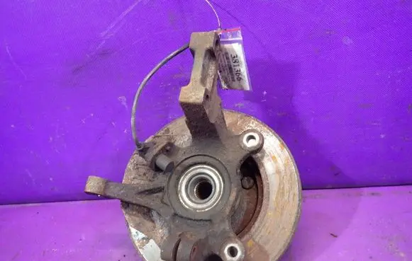 Chevrolet Lacetti Front wheel hub spindle knuckle