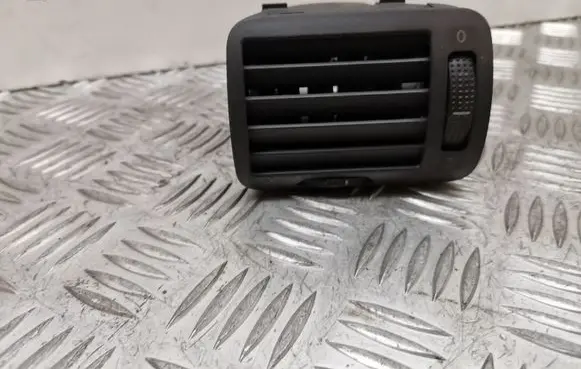 Volkswagen PASSAT B5.5 Dashboard side air vent grill/cover trim 3B0819703D 95162310