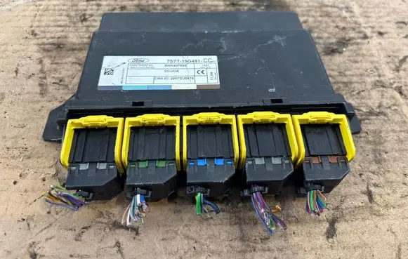 Ford S-MAX Door central lock control unit/module 7S7T19G481CC 5WK48799E 2007DJ0476