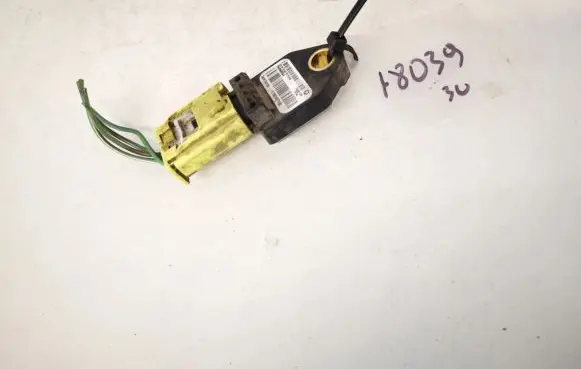 Dodge Caliber Airbag deployment crash/impact sensor p04896065aa