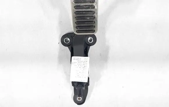 Hyundai Kona I Accelerator throttle pedal 