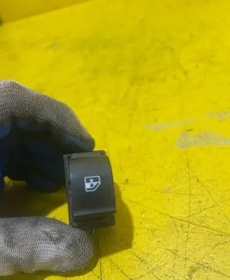 Fiat Doblo Electric window control switch