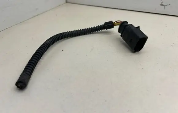 Porsche Macan (95B) Fuel injector wires 1J0973814