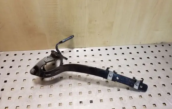 Volkswagen Touareg I Tailgate/trunk/boot hinge 7L6827301E
