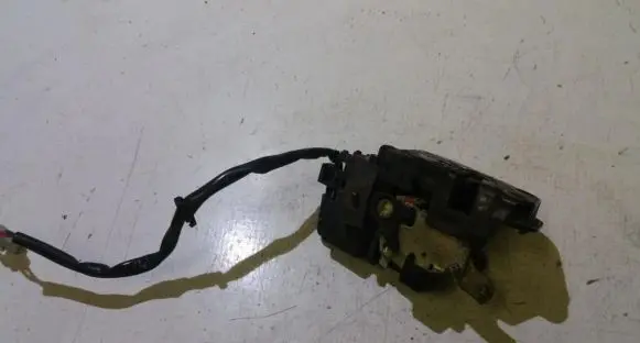 Mazda 626 Rear door lock