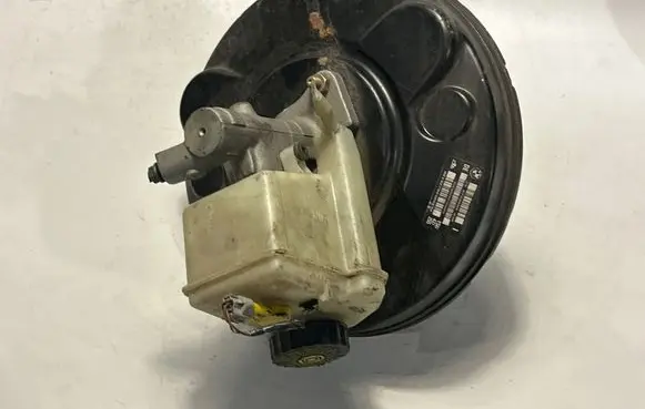 BMW 3 E46 Brake booster 6753009 02132790300874