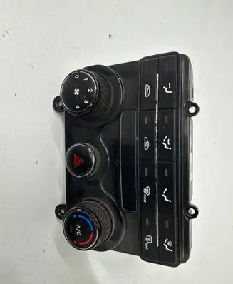 Hyundai i30 Climate control unit 