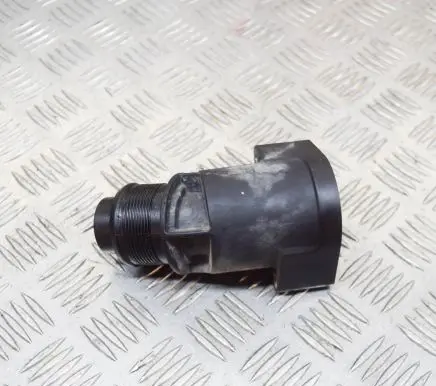 Volkswagen Golf VII Air intake duct part 04L131111T