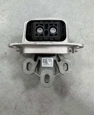 BMW 1 F70 Engine mount vacuum valve 5A83205