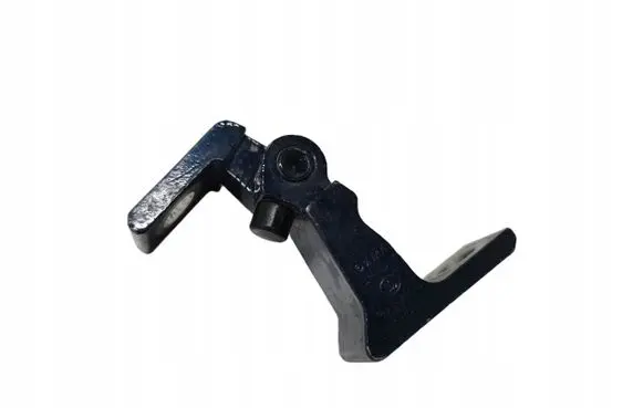 Porsche Cayenne (9Y0 9Y3) Rear door upper hinge 8K0831402A